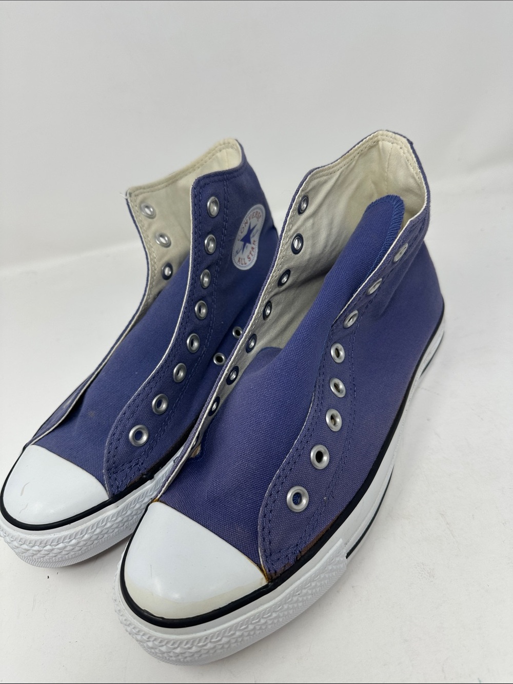 Converse hi tops. Size 10-9. TWO DIFFERENT SIZES